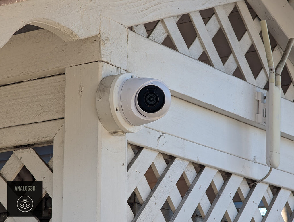Ubiquiti UVC-G5-Turret-Ultra installed on a Dahua PFA136 box, close (customer install photo)