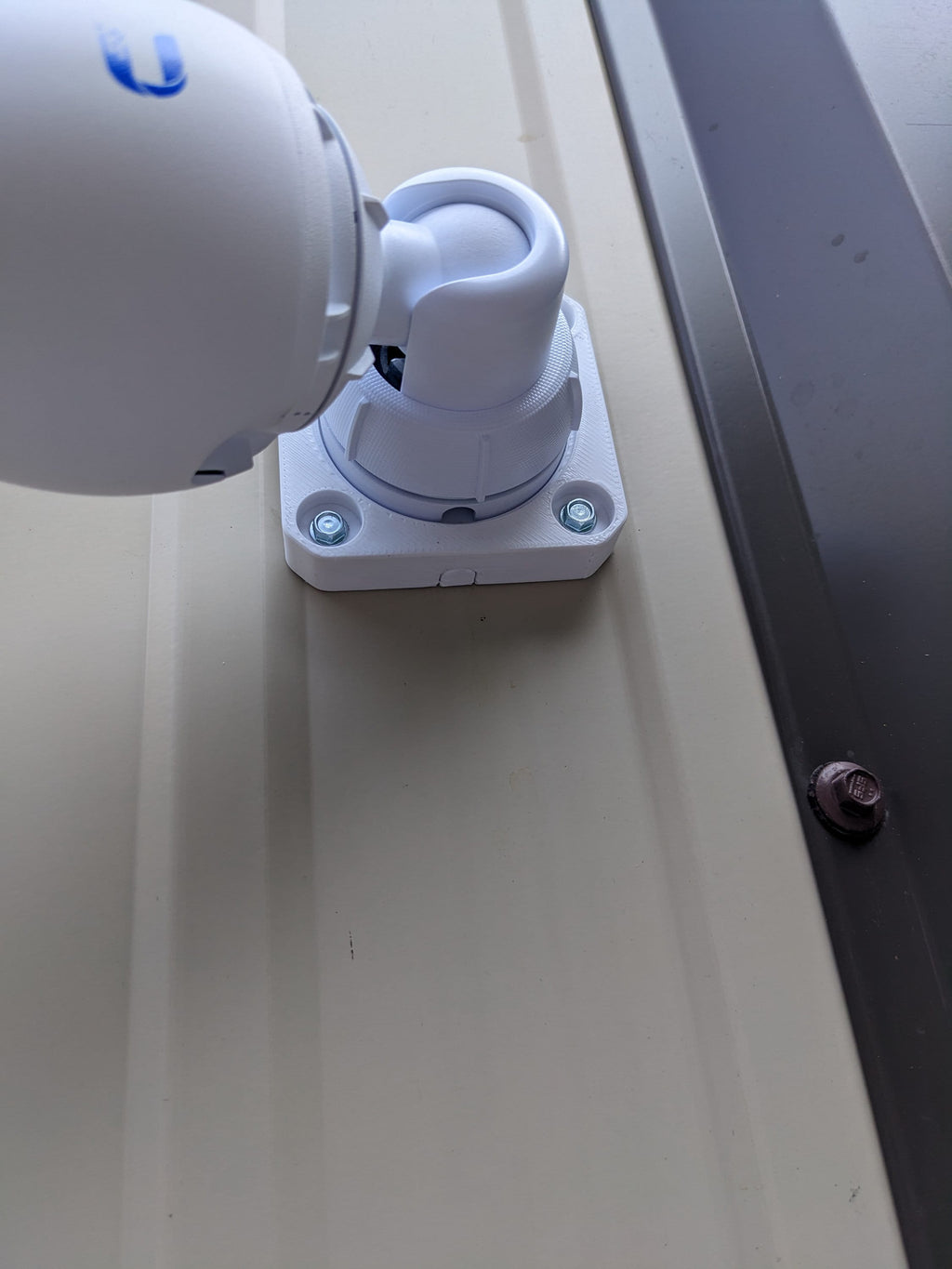 UVC-Bullet Heavy Duty Wall Mount